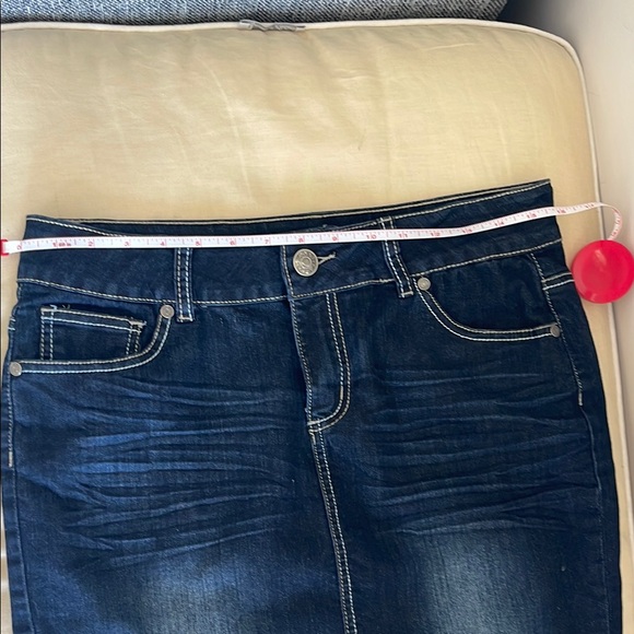 Karen T denim pencil Stylish stretch Jean dark wash zip front Skirt - Picture 5 of 8